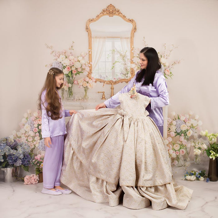 RTS FBK AMBASSADOR SAMPLES 8x10 Dream Fleece Morning Petal Vanity (No Windows) (WM) (Whitney)