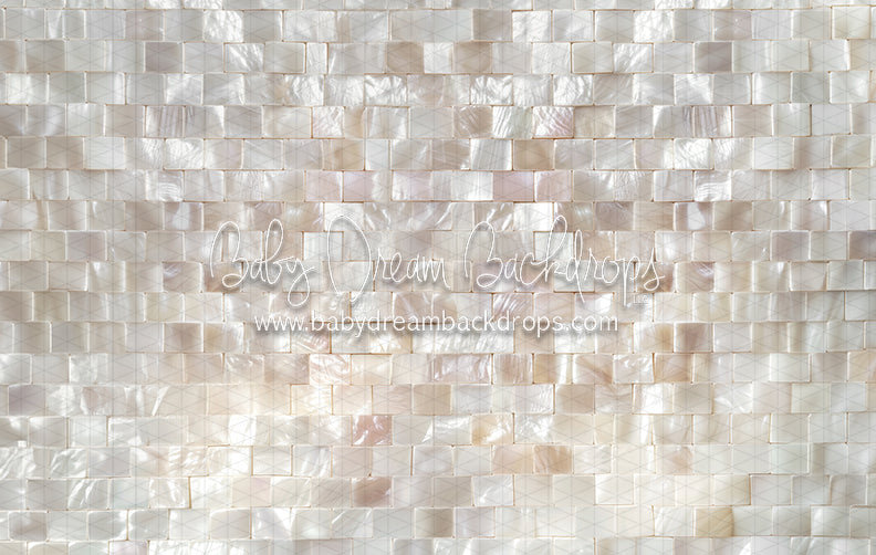 Mother of Pearl (CC)