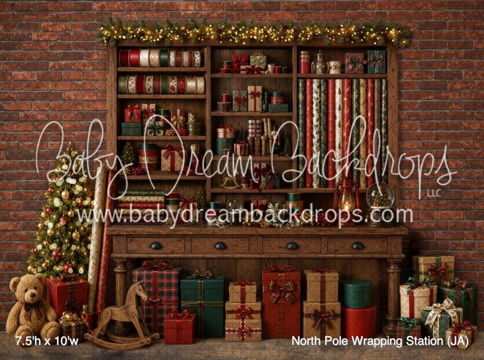 North Pole Wrapping Station (JA)