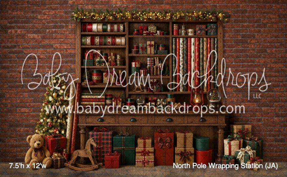 North Pole Wrapping Station (JA)