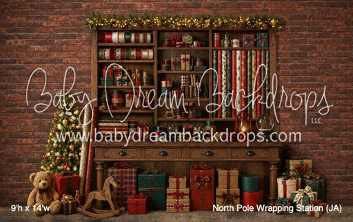 North Pole Wrapping Station (JA)