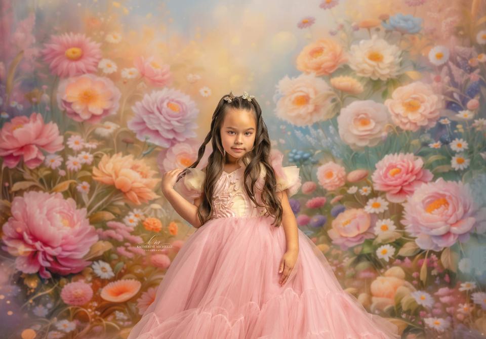 Pixie Spring Canvas Sweep (MD)