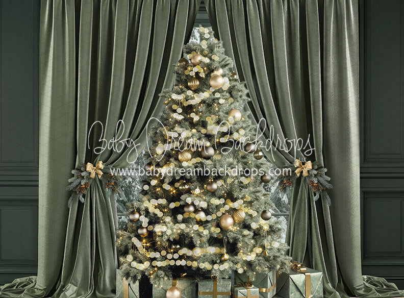 Sage's Christmas Window + Tree (JA)