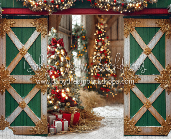 Santa Village Barn (JA)