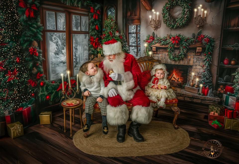 Santa's Christmas Cabin Side Wall (MD)