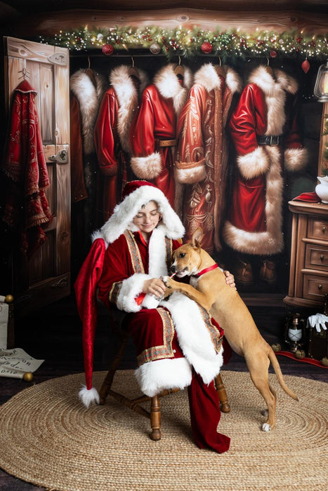 Santa's Rustic Cabin Closet (MD)