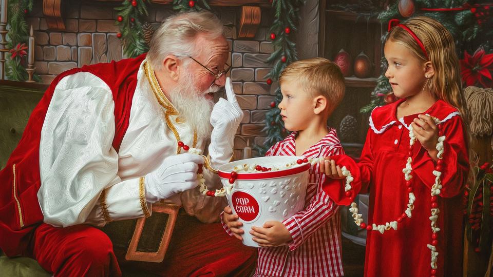 Santa's Christmas Cabin (Night) (MD)