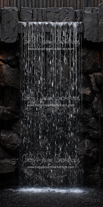 Skinny Outdoor Tropical Shower (CC)