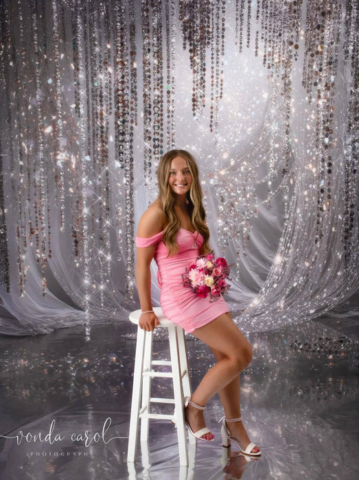 Sparkled Up Showgirl Sweeps (CC)