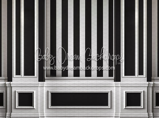 Spooky Chic Wall (JA)