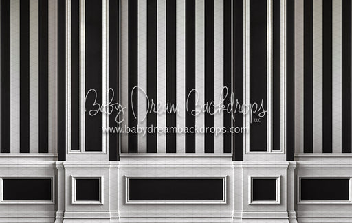 Spooky Chic Wall (JA)