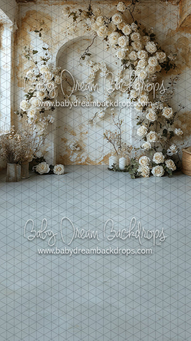 Sweep textured vintage wall with flowers Flipped (Arch Style 2) (BD)