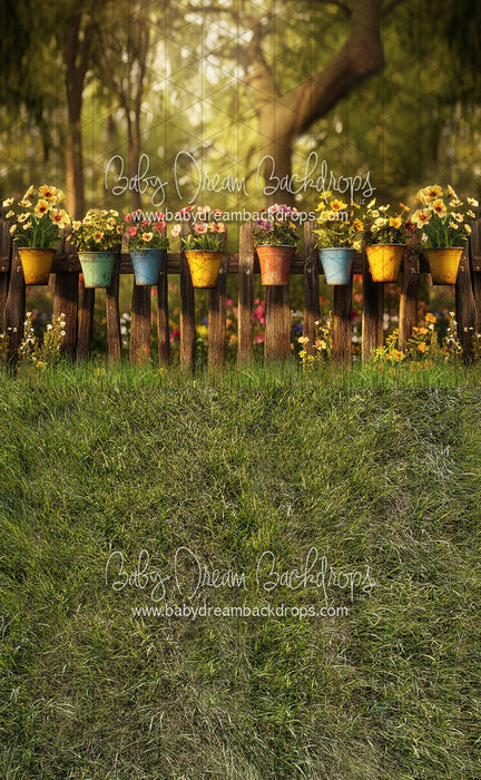 Sweeps Azure Greenhouse Fence (JA)