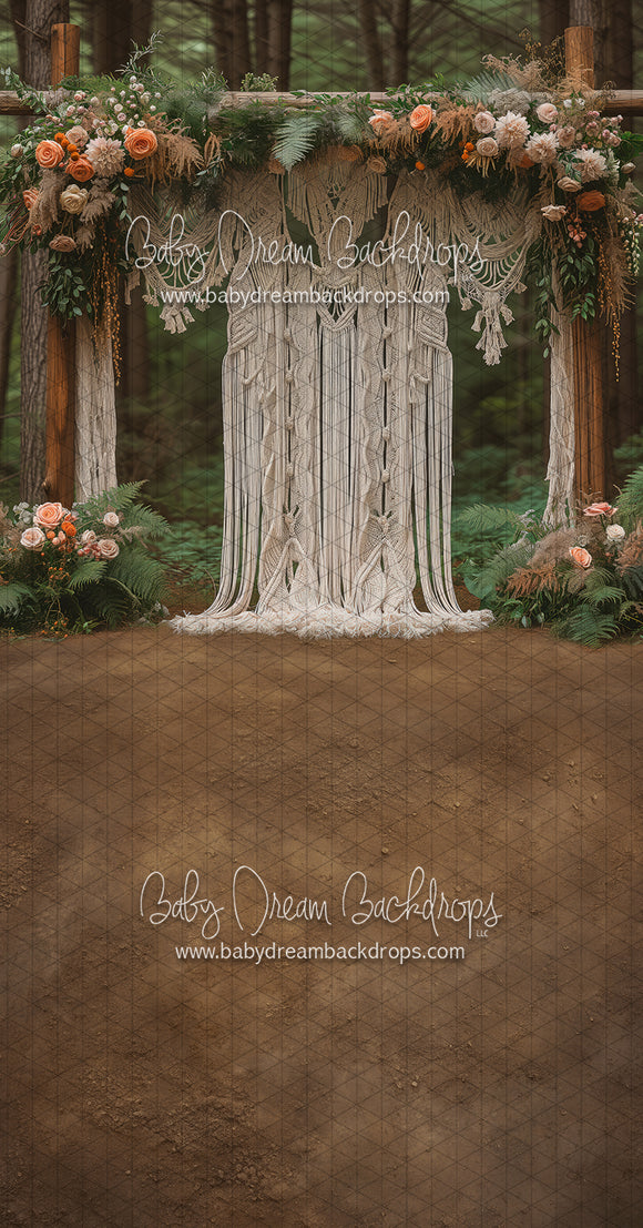 Sweeps Forest Macrame Arch (JA)