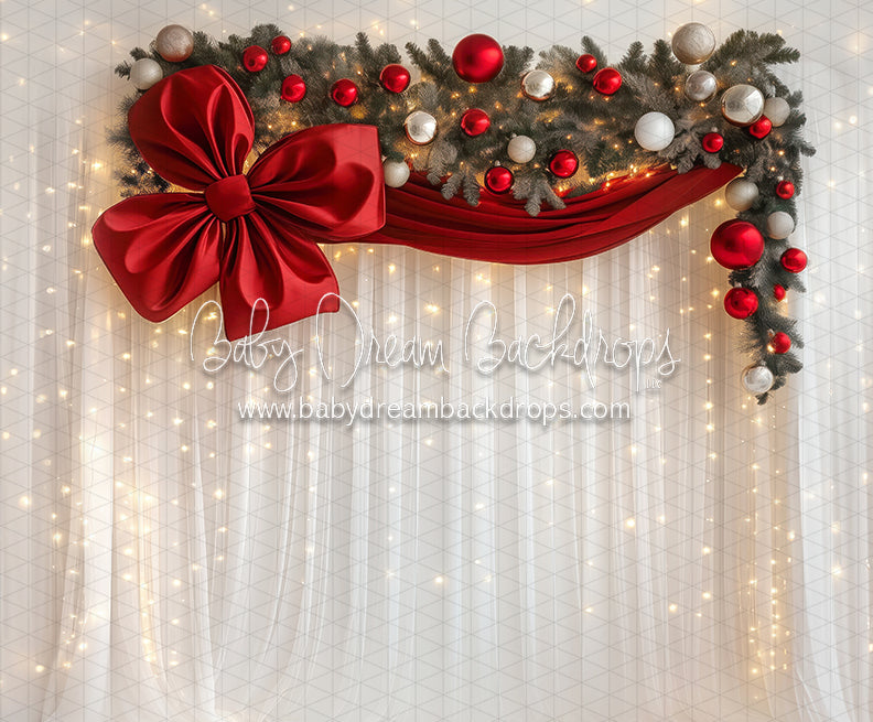 Tinsel Tie Twinkle Curtain (JA)