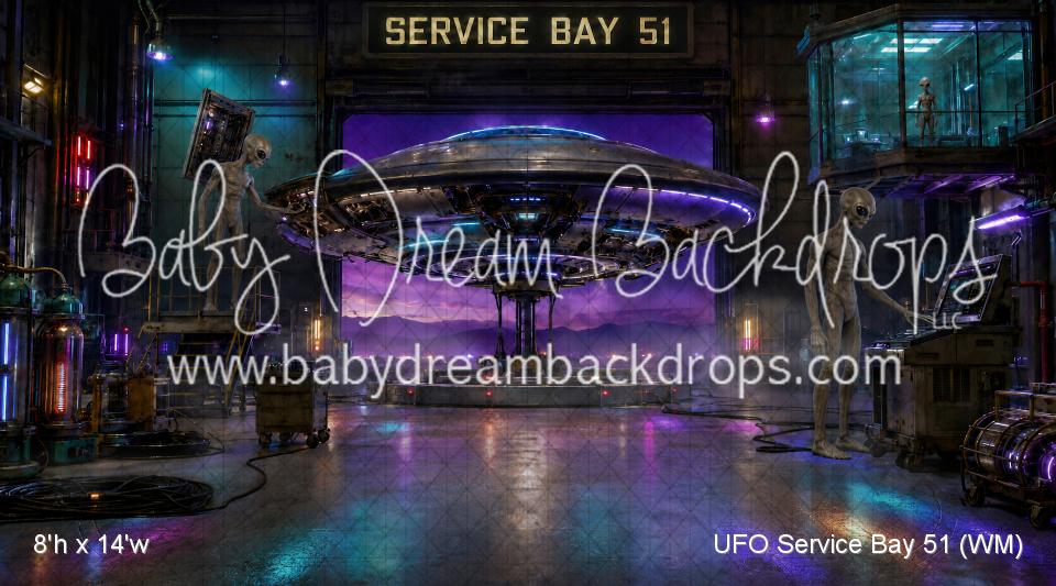 UFO Service Bay 51 (WM)