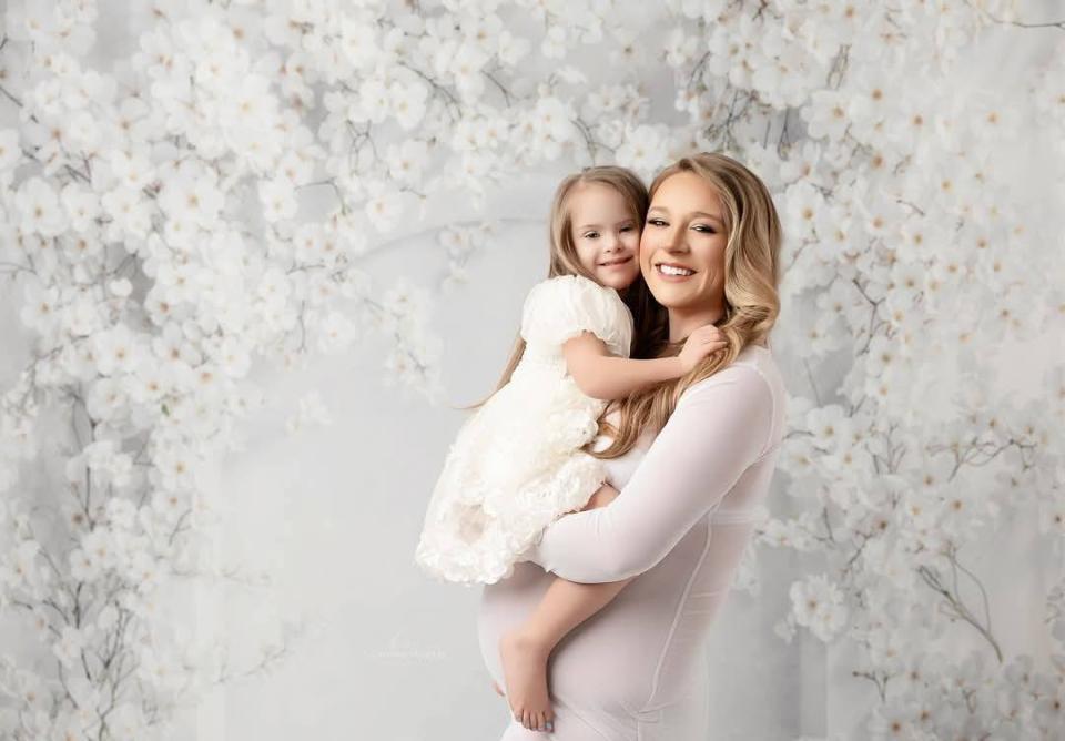 White Clamatis Arch Sweep (WM)