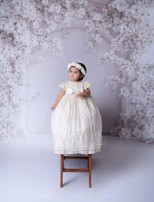 White Clamatis Arch Sweep (WM)