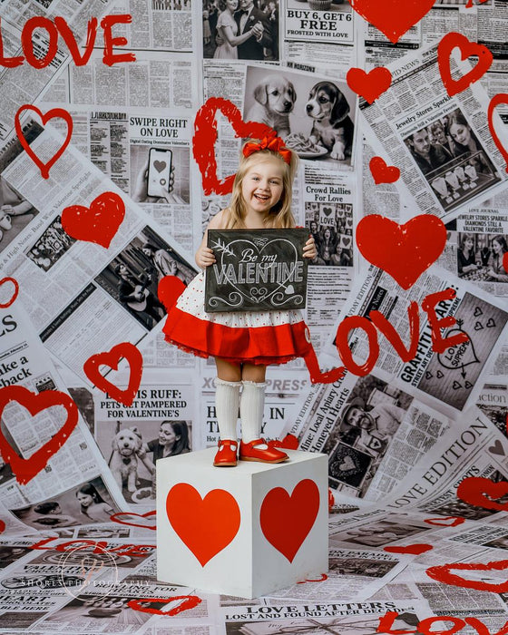 XOXO Gazette Graffiti Red Sweeps (CC)