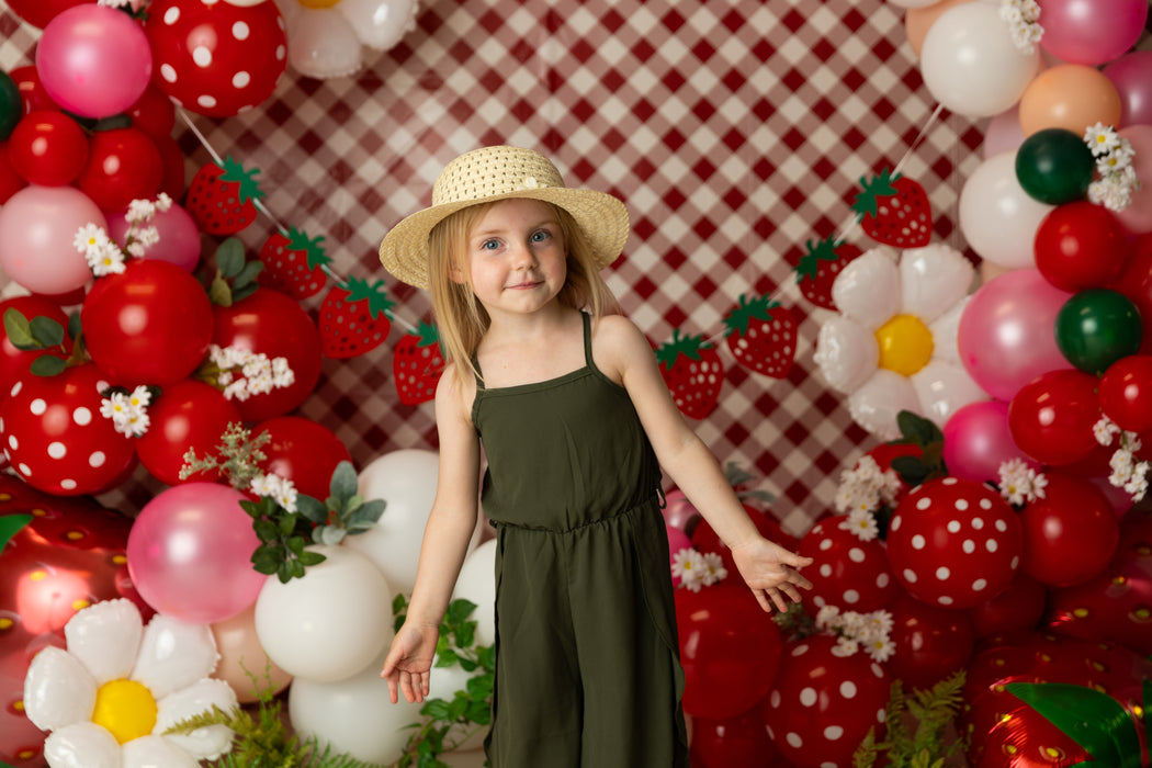 Strawberry Balloon Garland (BM)