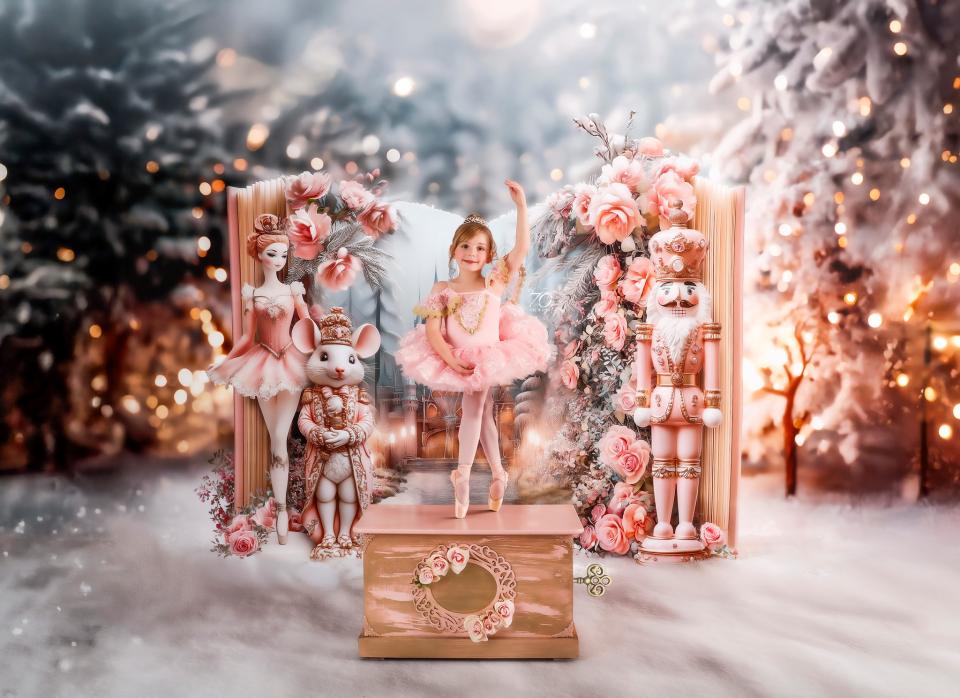 Forest Fables Nutcracker (JA)