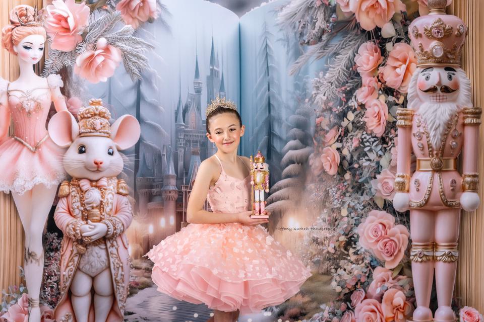 Forest Fables Nutcracker (JA)