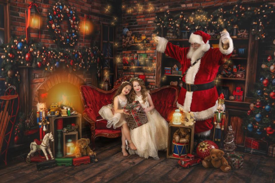 Merry Makers Fireplace Extra Toys (JA)