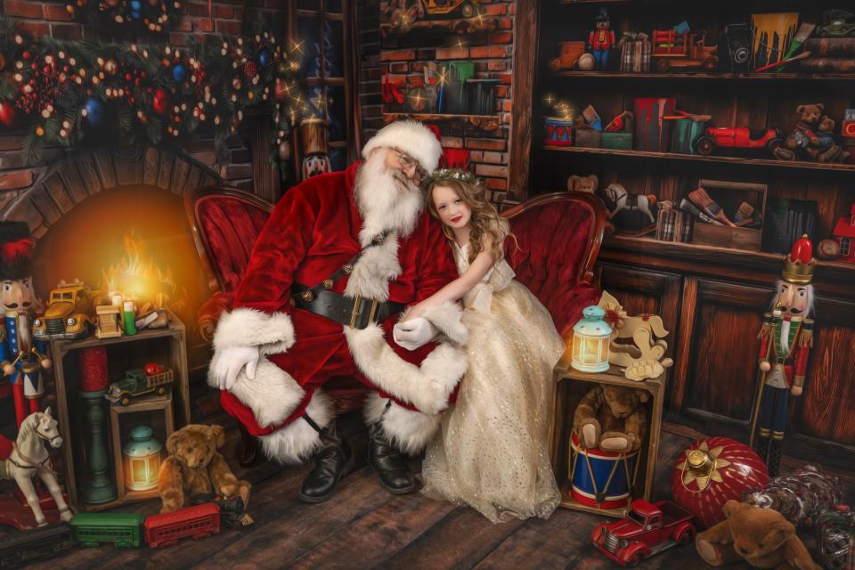 Merry Makers Fireplace (JA)