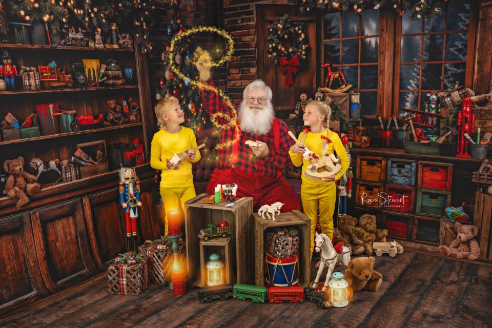 Merry Makers Workshop Window (JA)