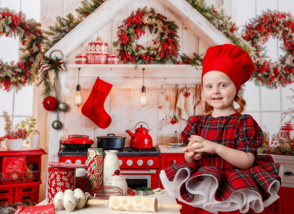 Santa's Little Bakers (WM)