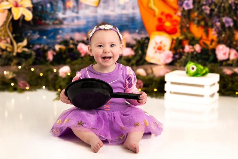 Tangled in Cake (AH)