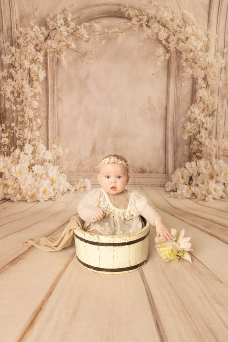 White Floral Distressed Arch Sweep (WM)