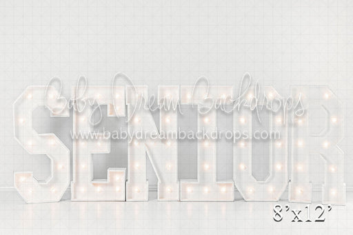 Senior Marquee White (VR)