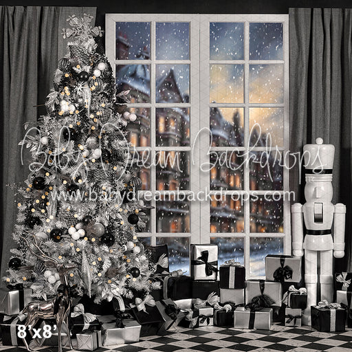 Black and Silver Window (VR)