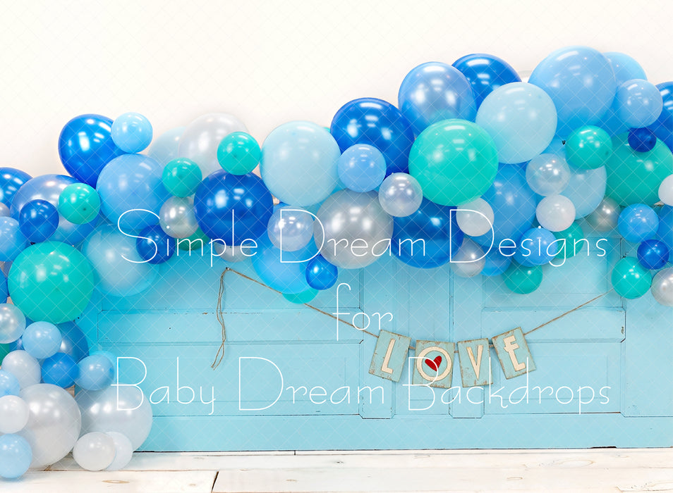 AYOP Blue Balloon LOVE Door