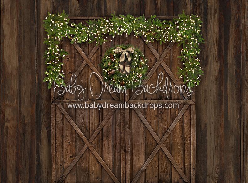 Cottage Christmas Barn Doors (Lights)