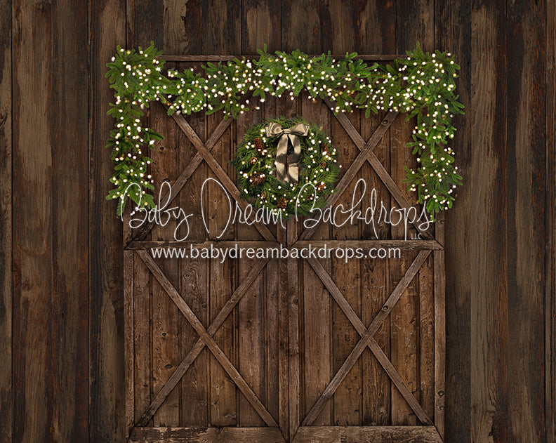 Cottage Christmas Barn Doors (Lights)