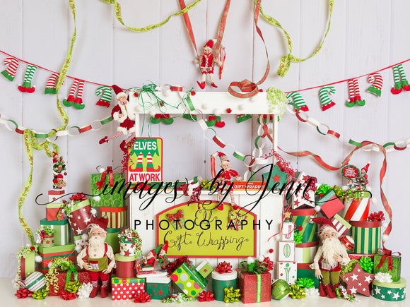 Elf Gift Wrapping Stand