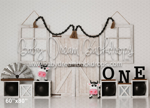 Farmhouse Dairy Cow ONE (AZ)