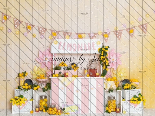 Fresh Pink Lemonade with Pinwheels