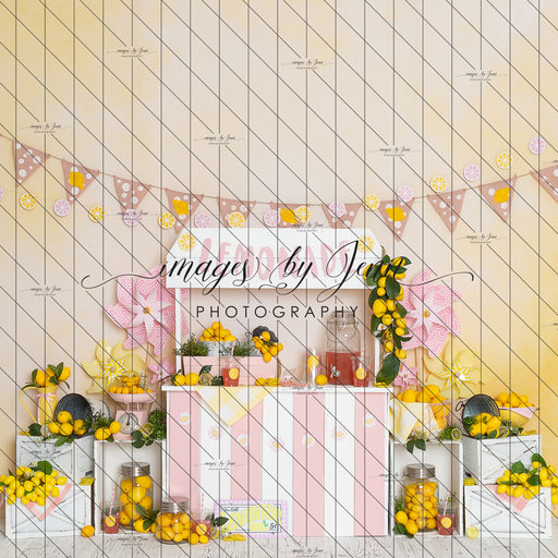 Fresh Pink Lemonade with Pinwheels