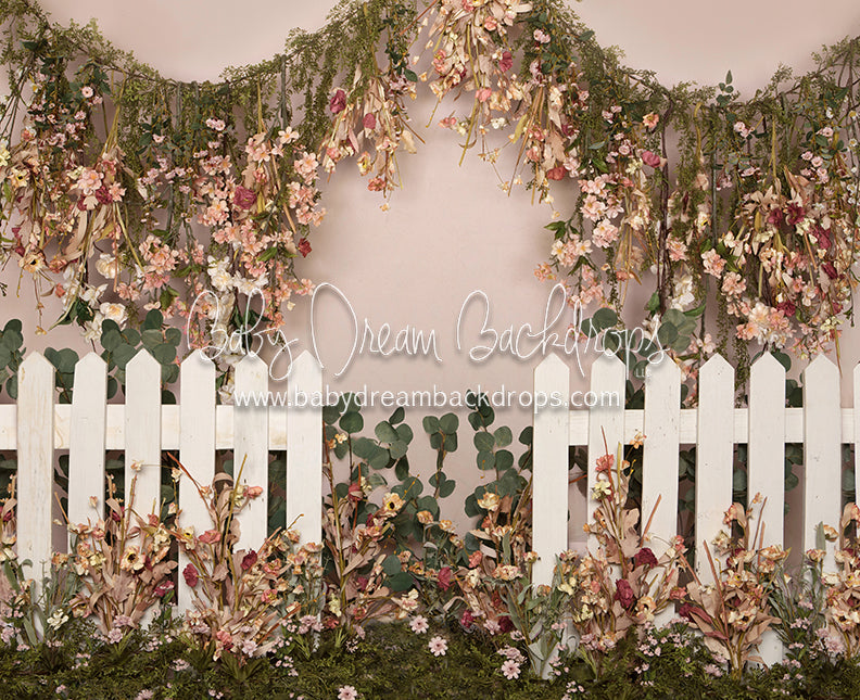 Garden Swag with Fence