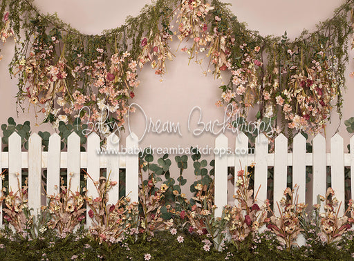 Garden Swag with Fence