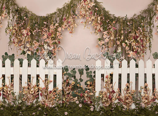 Garden Swag with Fence