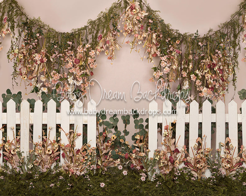 Garden Swag with Fence