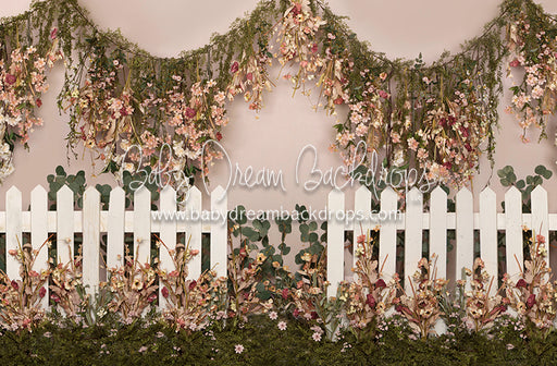 Garden Swag with Fence