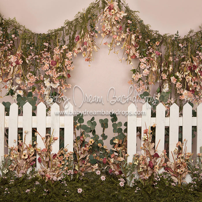 Garden Swag with Fence