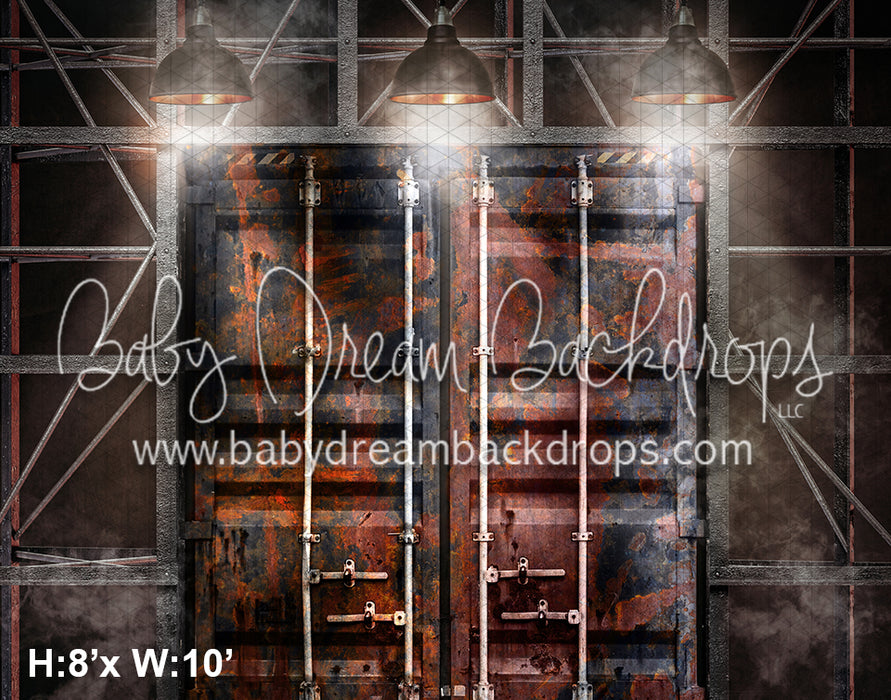 Grunge Shipping Container (VR)