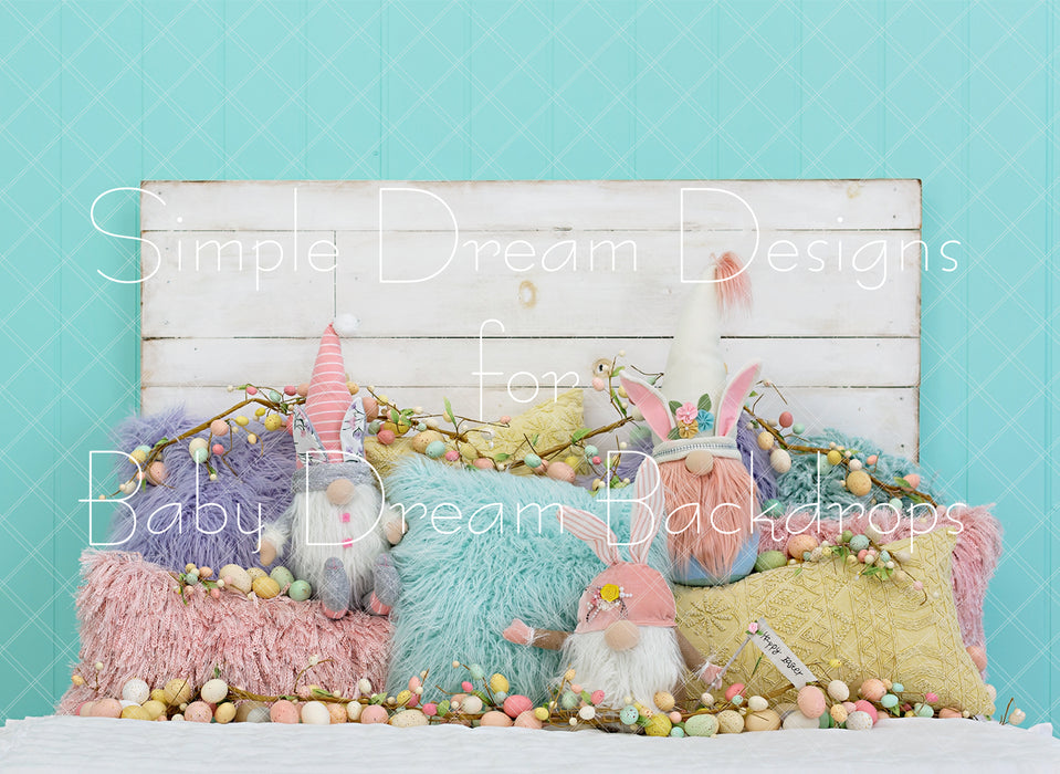 Headboard Gnome Trio