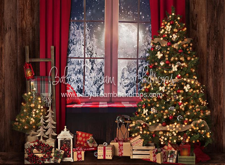 Holiday Eve Tree (No Santa)